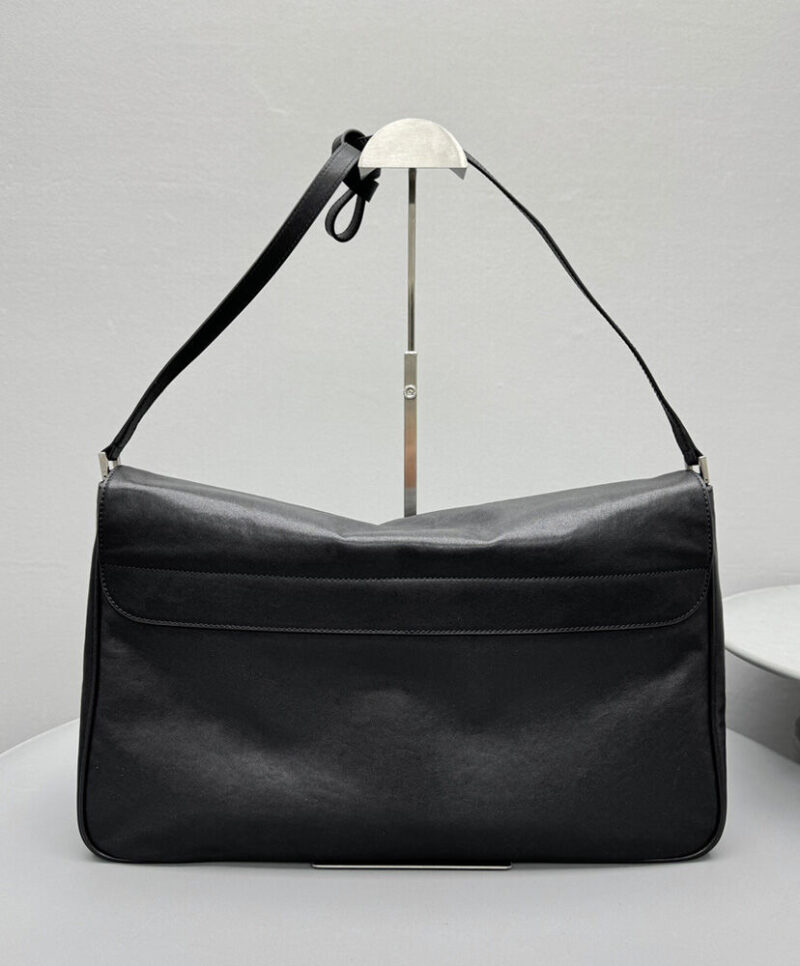 Balenciaga Grungy Medium Messenger Bag Black